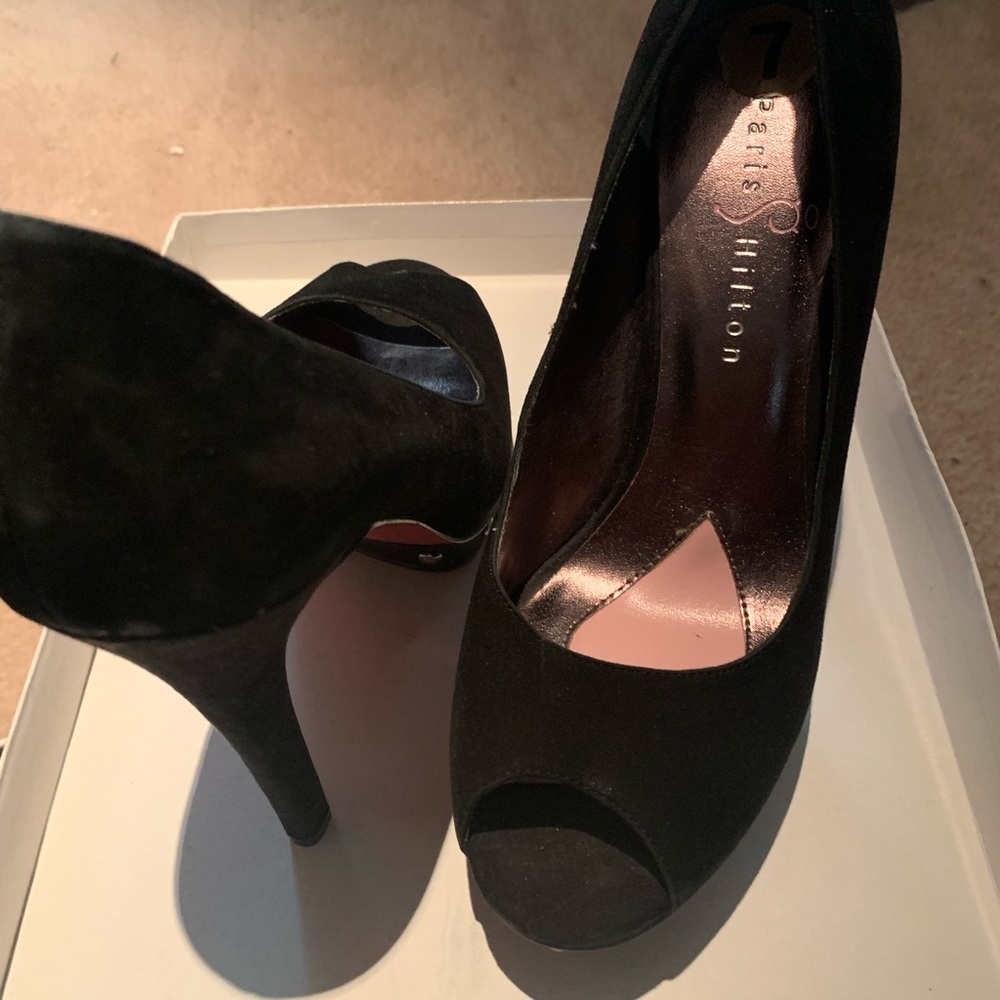 Shoes - Picture 3 of 5